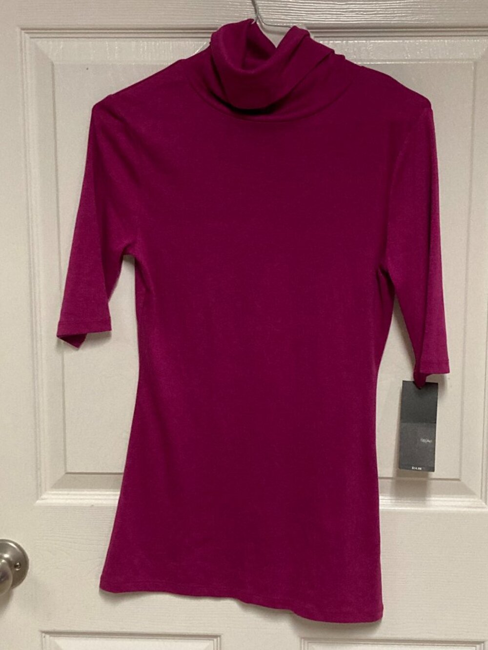 Women's top by Mossimo New With Tags elbow sleeve turle neck cosmo pink sze med